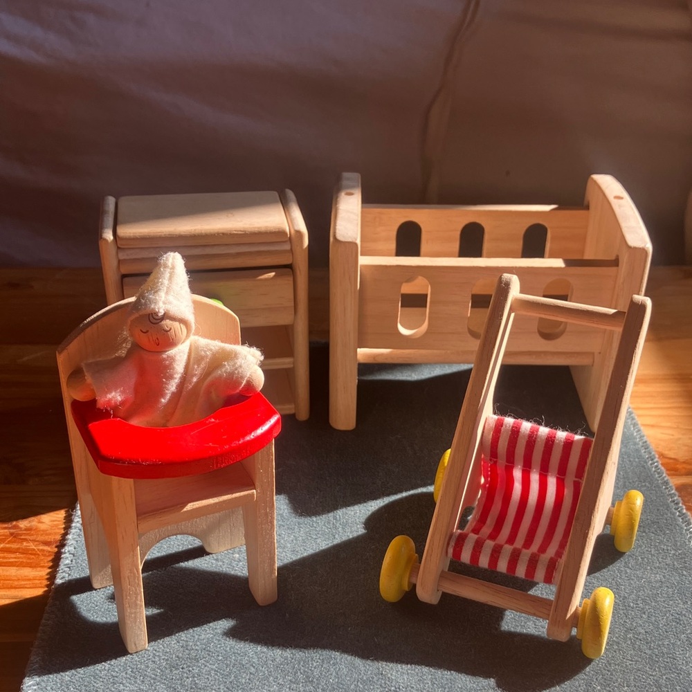 Wooden Dollhouse Baby Furniture Set